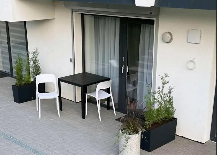 Meguvos 9 - Modernus Studijo Apartamentai * パランガ